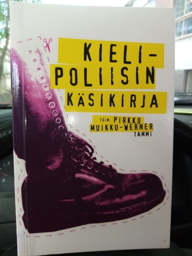 MUIKKU-WERNER :  KIELIPOLIISIN KÄSIKIRJA ( SIS POSTIKULU