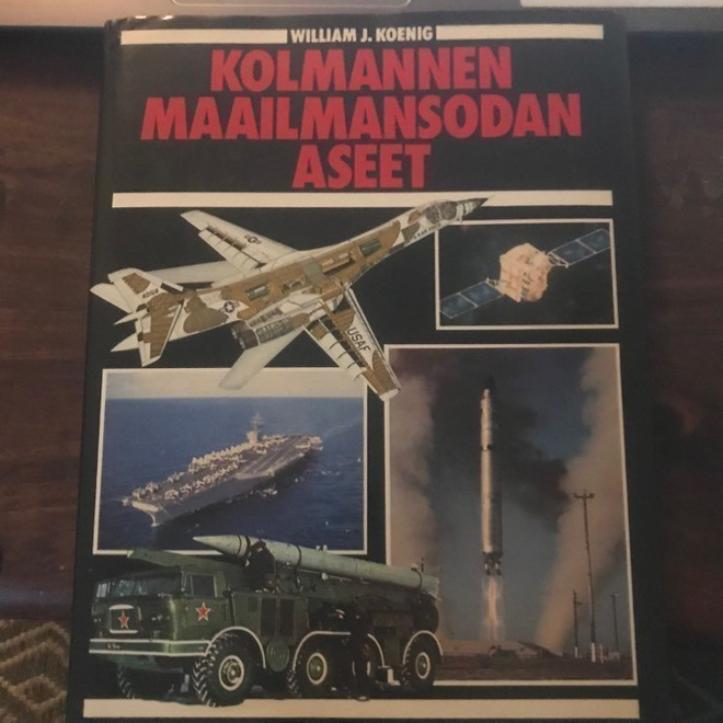 William J. Koenig: KOLMANNEN MAAILMANSODAN ASEETo