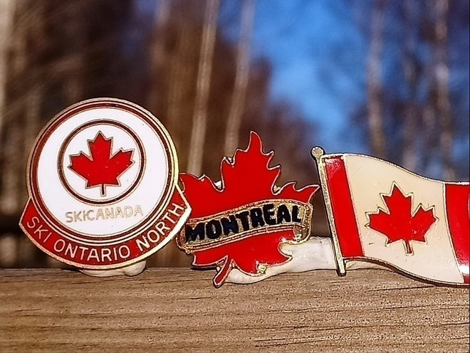 Canada Matkailumerkit - 3 Kpl. Yksi emallinen.