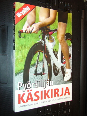 Ben Hewitt : Pyöräilijän kirja ( 1 p. 2008 ) EIPK !