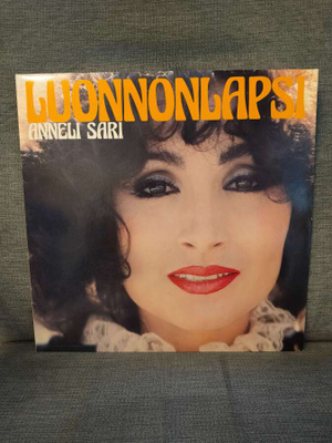 LP Anneli Sari: Luonnlonlapsi