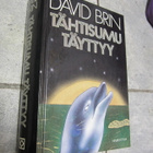 David Brin : Tähtisumu täyttyy ; kovakantinen hyvä 1,p - pikkukuva 1