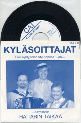 KYLÄSOITTAJAT: Haitarin Taikaa / Ilta Viimeinen – 7” + KK
