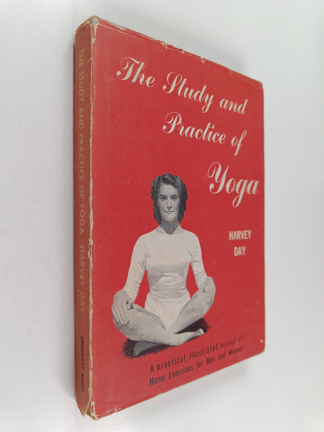 Harvey Day : The study and practice of yoga