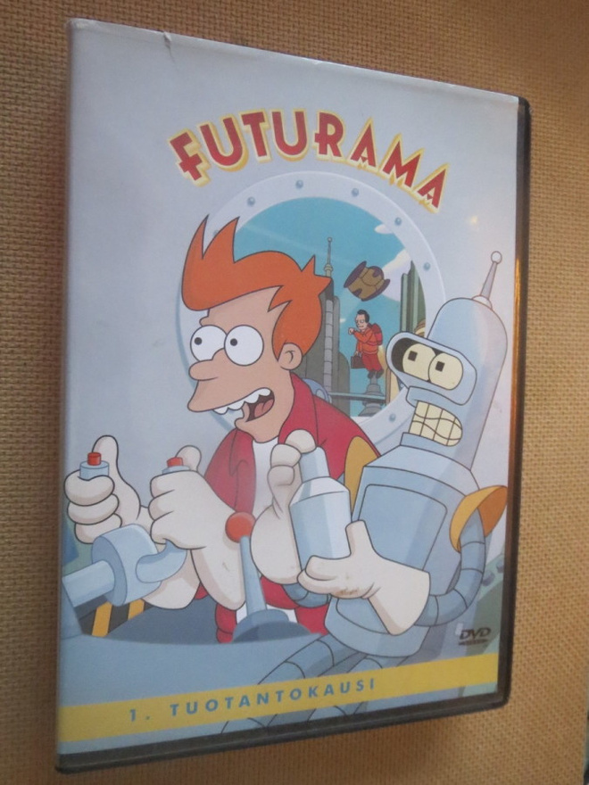 Futurama ensimmäinen kausi  3DVD