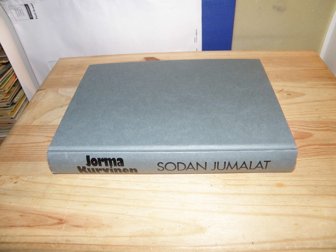 Jorma Kurvinen Sodan jumalat (sidottu)