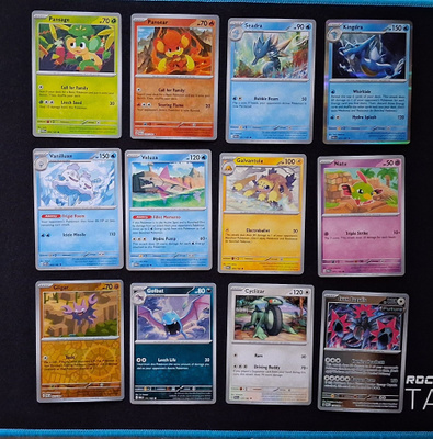 Pokemon kortit 12kpl (#110 Paradox Rift)