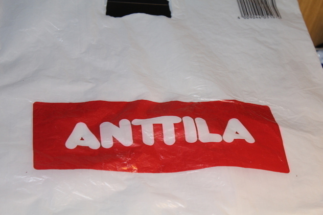 ANTTILA  ohut kassi
