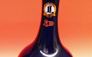 OLUT Pullo Milleniumv.2000 juhlapullo 2 litr tyhjä
