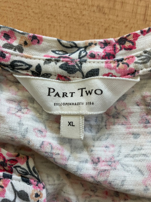 Part Two XL laadukas pusero uudenveroinen