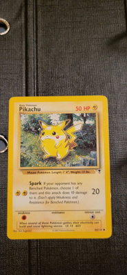 Pikachu #86 Legendary Collection common Pokemon CCG card
