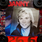 Danny Keikkajuliste.Armi ja Danny mainos takapuolella. - pikkukuva 2