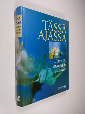 koonnut Kaija Valkonen avustajanaan Anna Laine : Tässä aj...