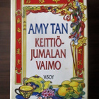Amy Tan: Keittiöjumalan vaimo - pikkukuva 1