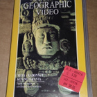 MAYA KADONNUT KUNINGASKUNTA VHS NATIONAL GEOGRAPHIC VIDEO - pikkukuva 1
