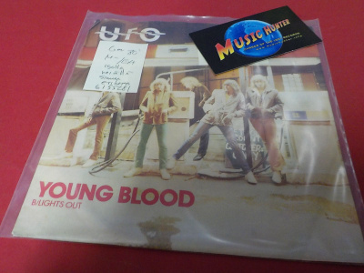 UFO - YOUNG BLOOD M-/EX+ 7'' SINGLE