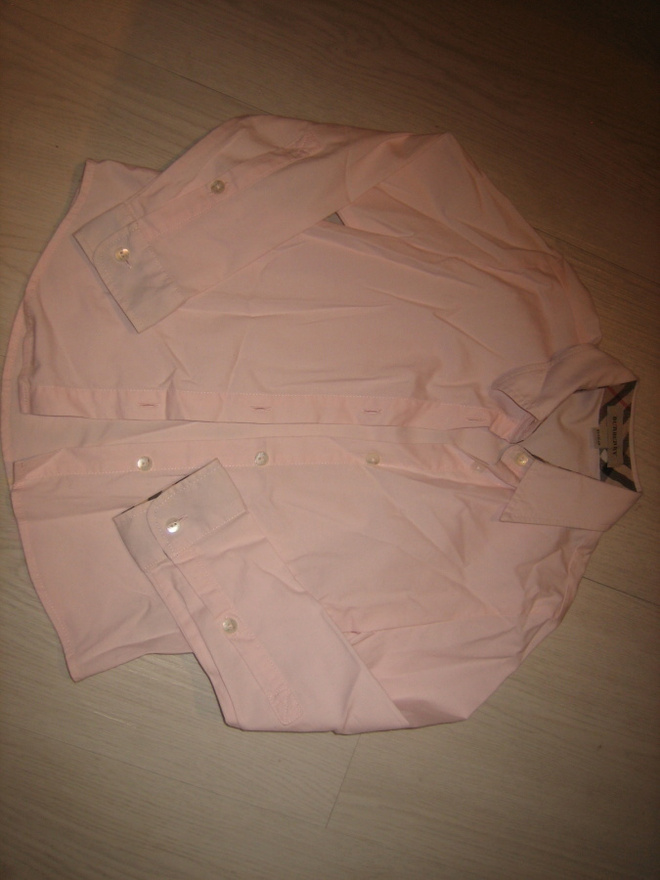 SOMA BURBERRY VAALEANPUNAINEN KAULUSPAITA / PAITIS 110CM