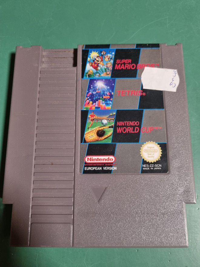 Super Mario Bros. / Tetris / Nintendo World Cup - NES (L)