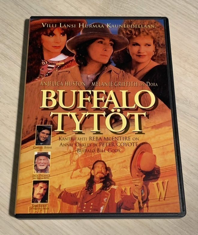 Buffalotytöt (1995) minisarja Larry McMurtyn romaanista