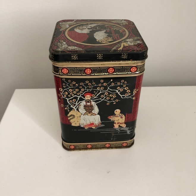 Vanha Englantilainen teepurkki
