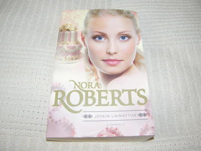 Nora Roberts Jotain lainattua -pok