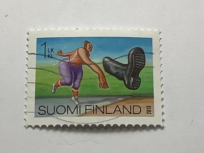 2215/ 2013 Hullut suomalaiset o leimattu