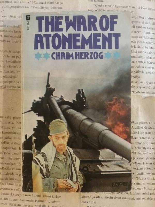 Chaim Herzog - The War of Atonement (paperback)