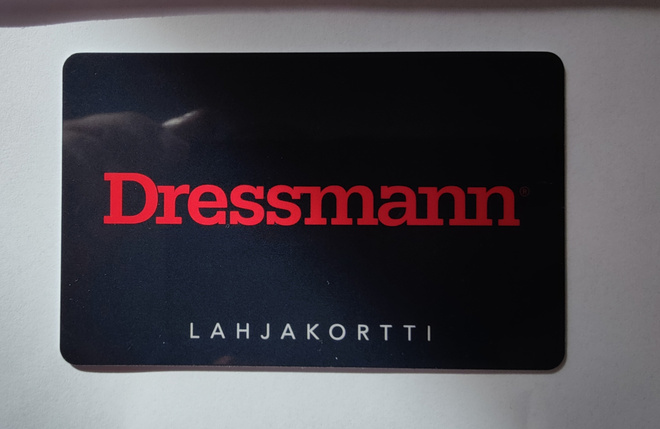 Dressmann 50€ lahjakortti