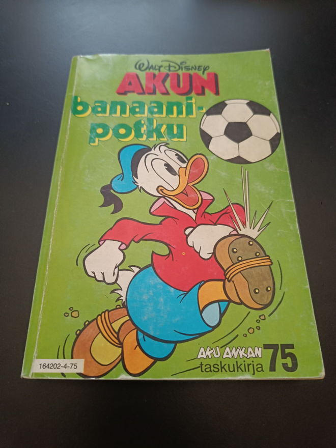 Aku Ankan taskukirja 75 ensimmäinen painos