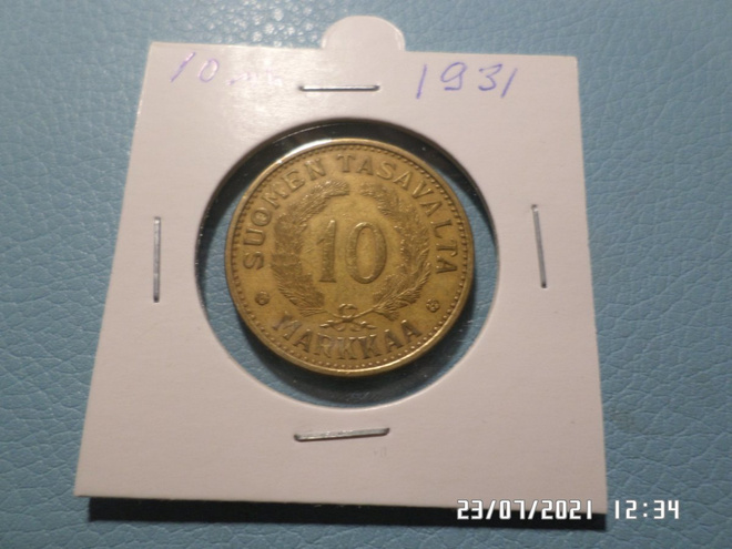10  mk 1931  Alumiinipronssi  rahakehyksessä   kl  7-8