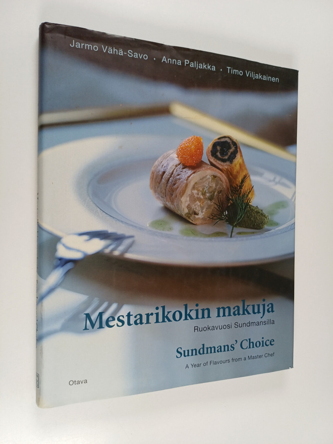Jarmo Vähä-Savo : Mestarikokin makuja : ruokavuosi Sundma...