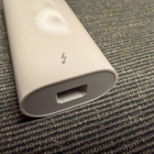 Apple Thunderbolt 3 (USB-C) to Thunderbolt 2 sovitin - pikkukuva 4