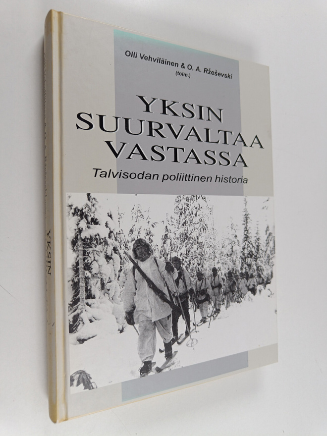 Olli ym. Vehviläinen : Yksin suurvaltaa vastassa : talvis...
