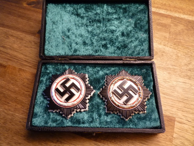 Saksalaisia merkkejä WW-2