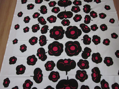 Marimekko puuvillakangas, "Tumma", uusi