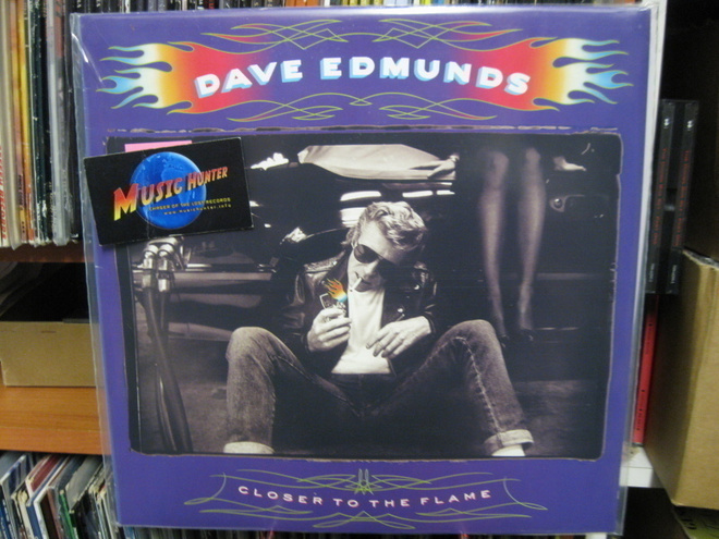 DAVE EDMUNDS - CLOSER TO THE FLAME -90 EU M-/M- LP (+)