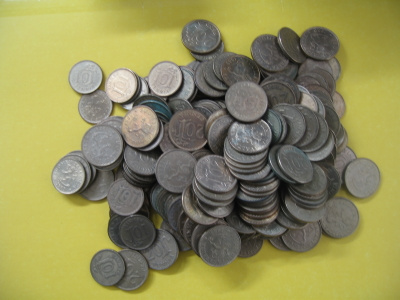 10 ja 20 penniä kolikoita 200 kpl - 1963 eteenpäin