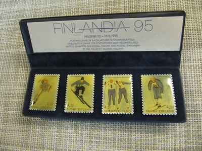 Pinssejä  4 kpl. Clas Thunberg ,Veikko Kankkonen ym.