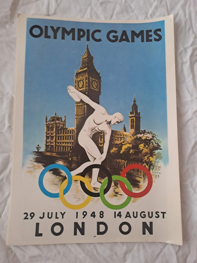 Olympia Juliste London