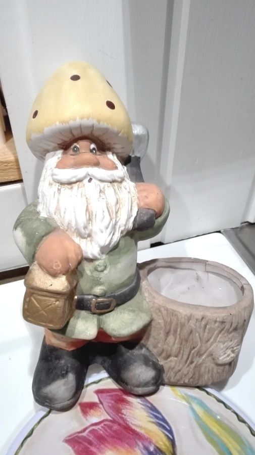 KERAAMINEN TONTTU KUKKAPURKKI / TUIKKU