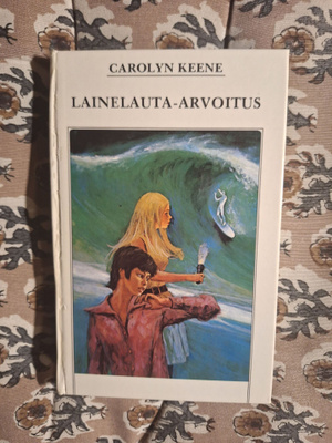 Carolyn Keene : Lainelauta-Arvoitus 1p