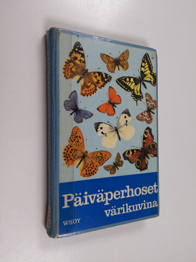 Leif Lyneborg : Päiväperhoset värikuvina