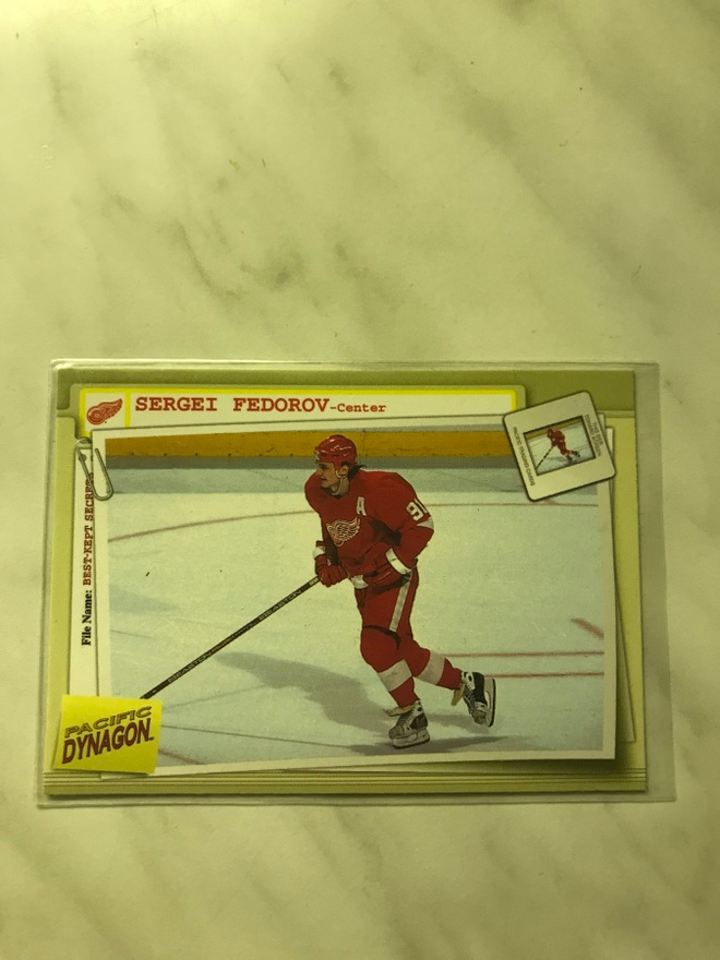 1997-98 Dynagon Best Kept Secrets Sergei Fedorov #32