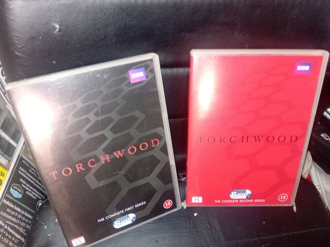 2 × 6DVD TORCHWOOD SEASON 1-2  ( SIS POSTIKULU )