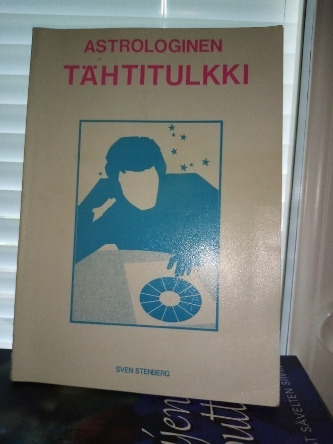 Sven Stenberg : Astrologinen Tähtitulkki ( SIS POSTIKULU)