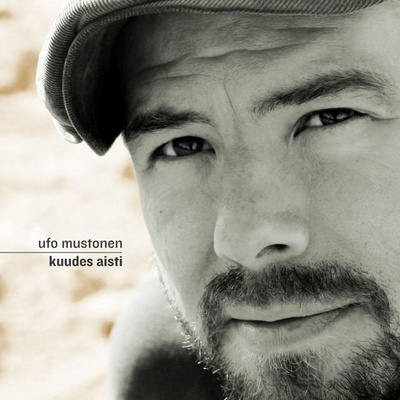 UFO MUSTONEN : Kuudes aisti