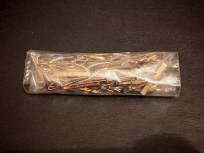 62 kpl hopeisia solmiopidikkeitä (n. 275g)