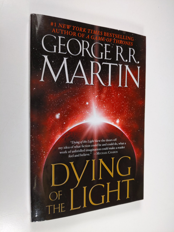 George R. R. Martin : Dying of the Light