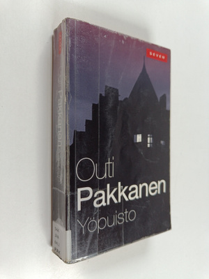Outi Pakkanen : Yöpuisto