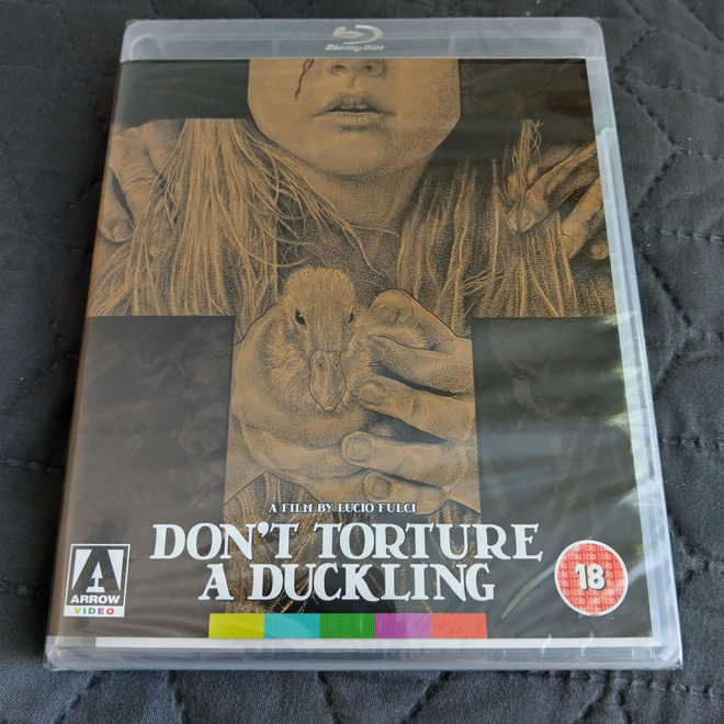 Don't Torture A Duckling Blu-Ray + DVD **muoveissa**